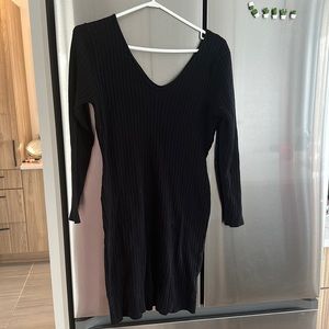 Black knitted short dress with long sleeve